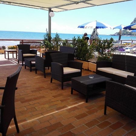 Hotel Acquasanta Terracina Exterior photo