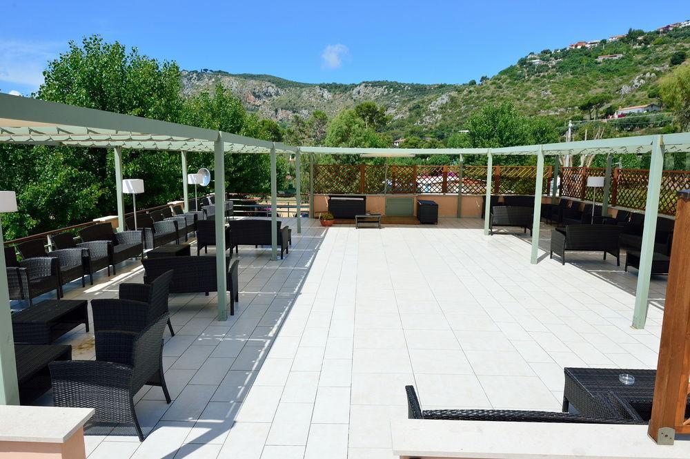 Hotel Acquasanta Terracina Exterior photo