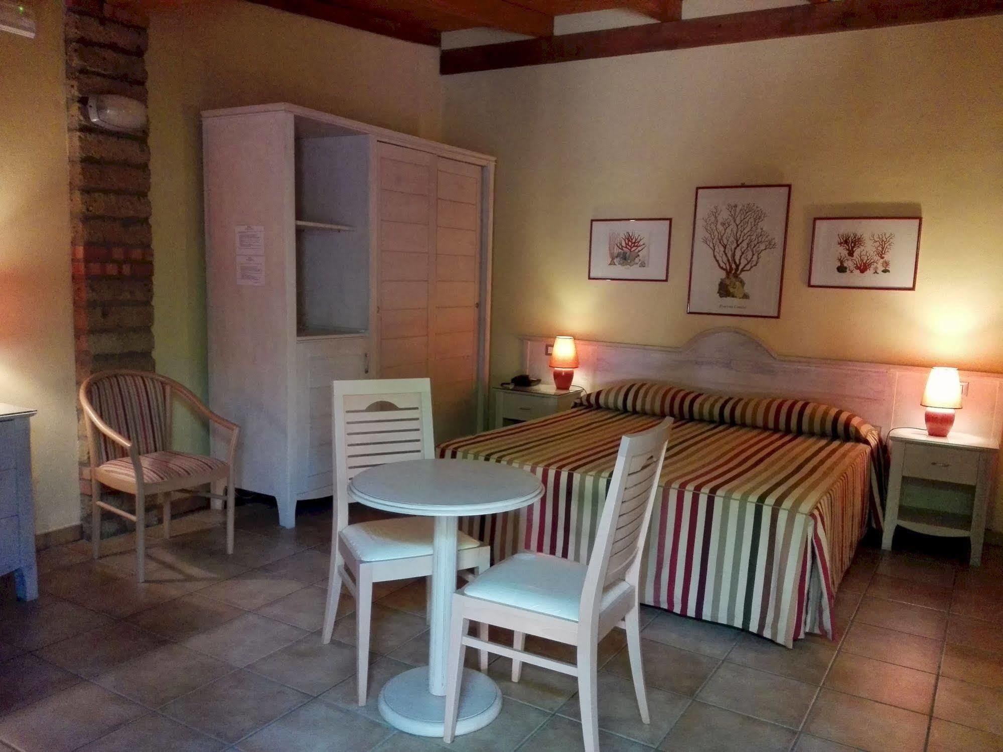 Hotel Acquasanta Terracina Exterior photo
